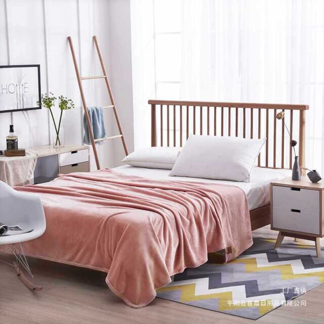 Lightweight Milk Fleece Blanket for Sofa and Office Nap Use