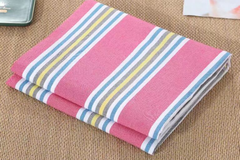 Thick Cotton Bed Sheet for Dormitory Double Bed – Breathable and Anti-Slip