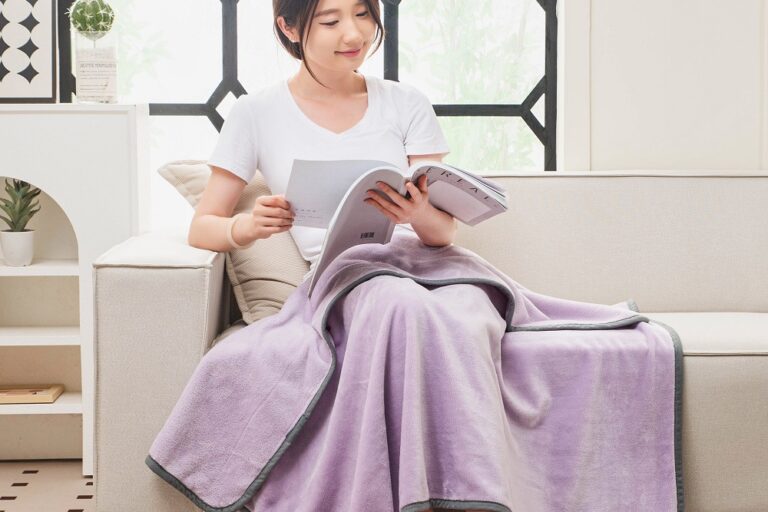 Double Layer Rabbit Fur Fleece Blanket for Sofa and Nap Use