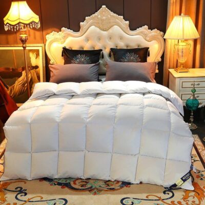 Thick Warm Comforter and Duvet for Hotel and Home Factory